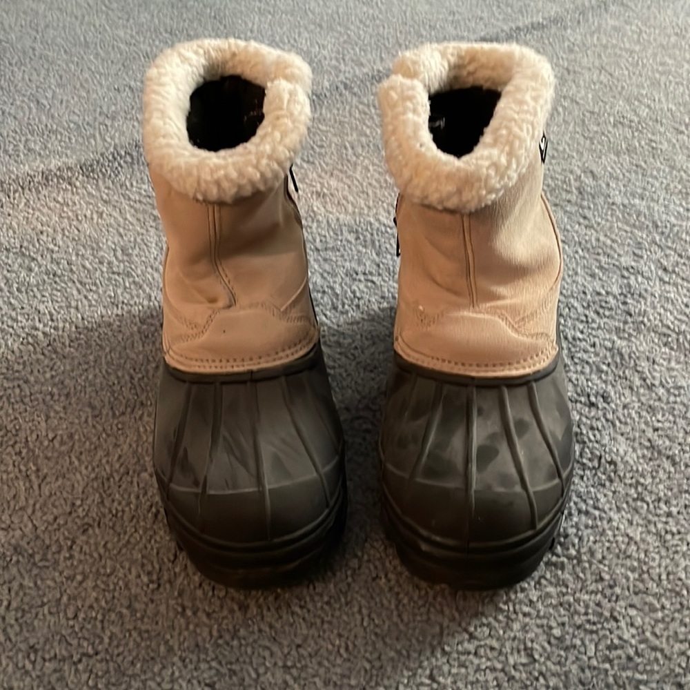 Women’s winter boots